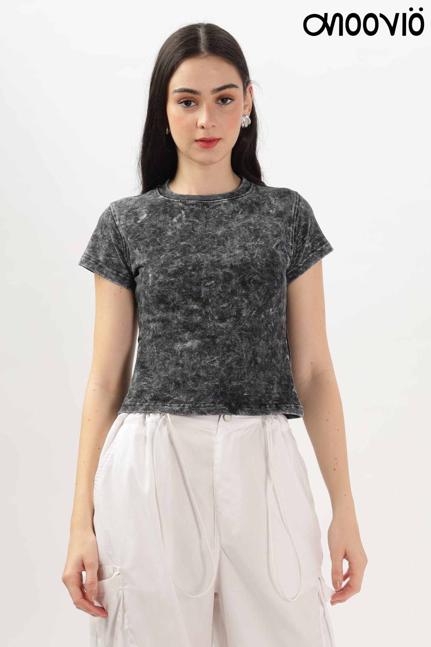 Black acid-wash crop-top