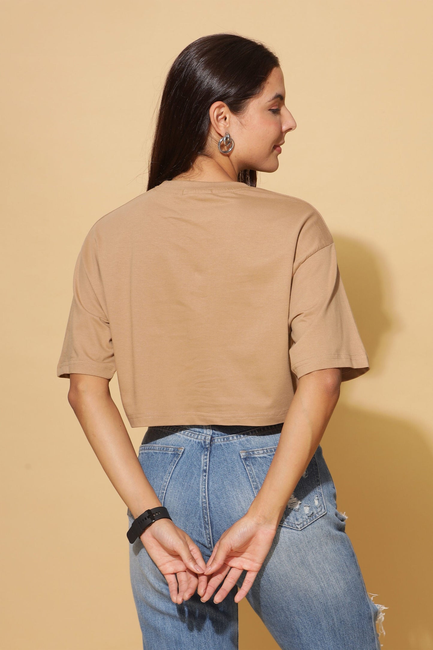 Sandy Serenity: Oversize Crop-Top